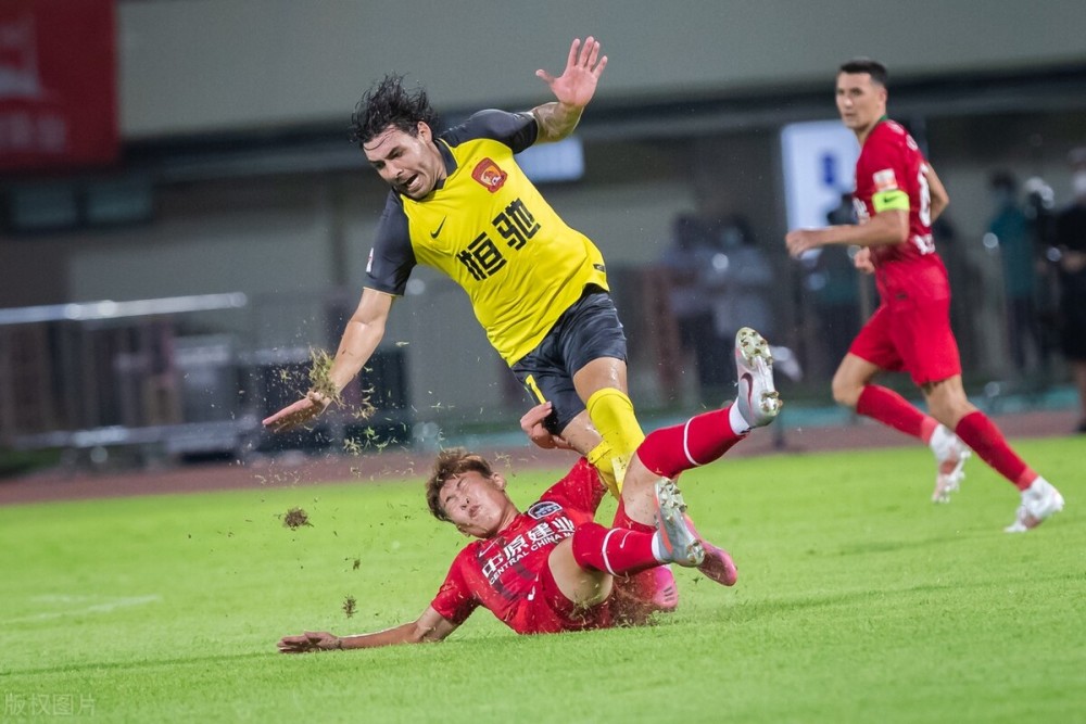 欧篮联赛程吃紧,广州队冲刺阶段回应争议,引发热议,纪律约束更严格的简单介绍 欧篮联赛程吃紧,广州队冲刺阶段回应争议,引发热议,纪律约束更严格的简单介绍